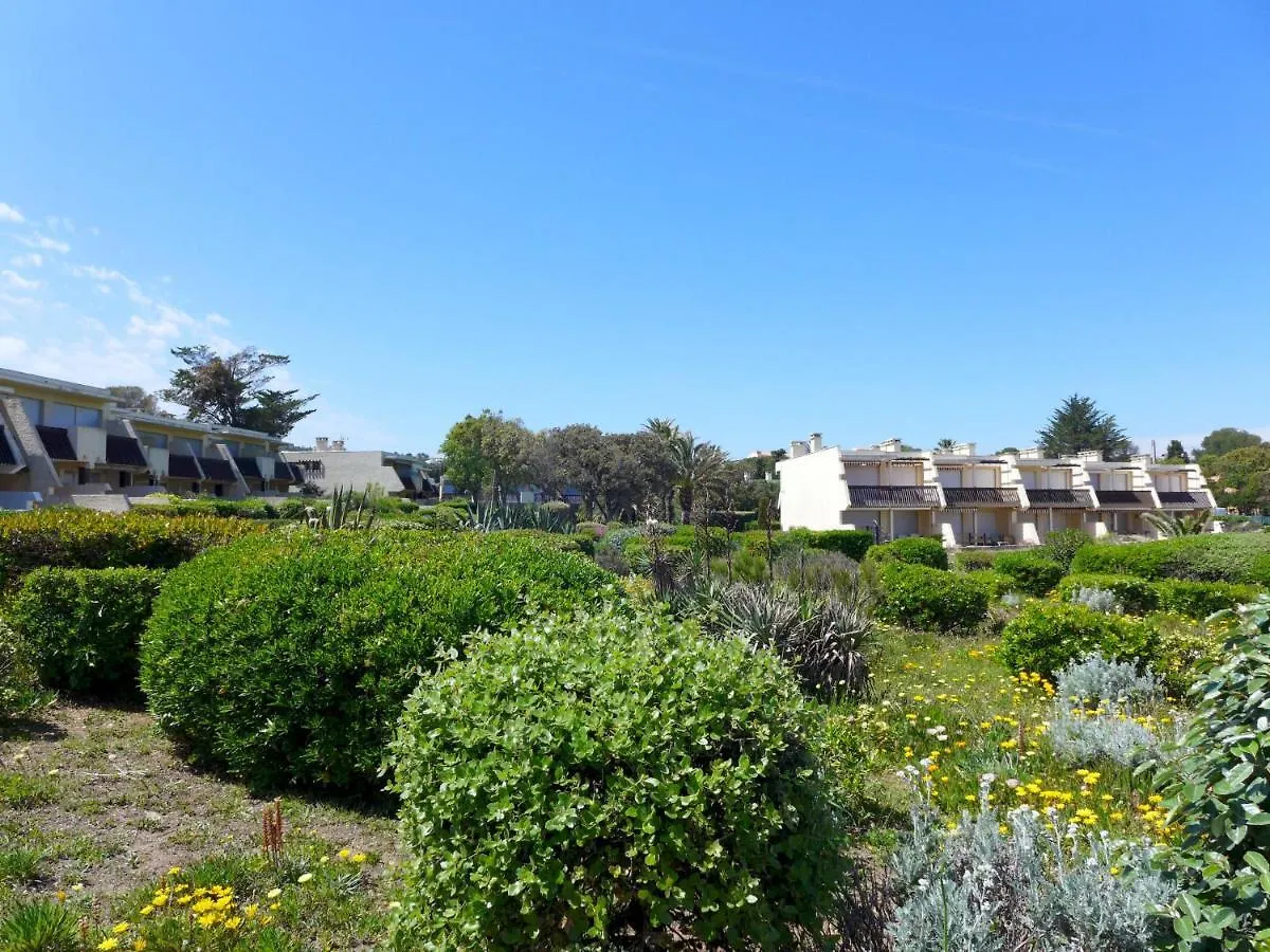 Studio Les Louvans-3 By Interhome Saint Aygulf 0*,