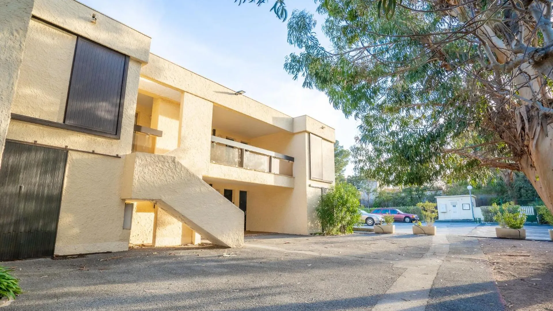 Apartament Studio Les Louvans-3 By Interhome Saint Aygulf